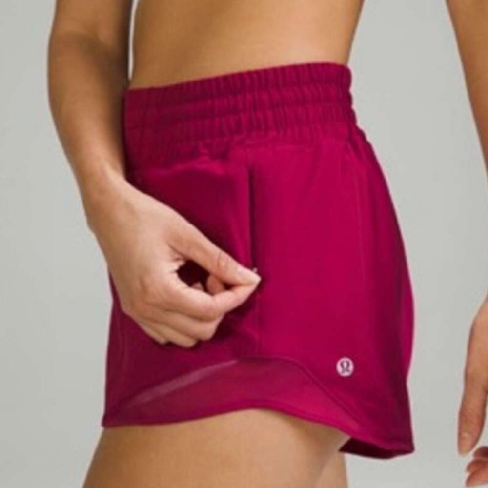 Lululemon Hotty Hot HR Lined Shorts